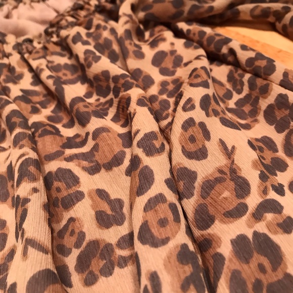 Express leopard blouse - Picture 8 of 8